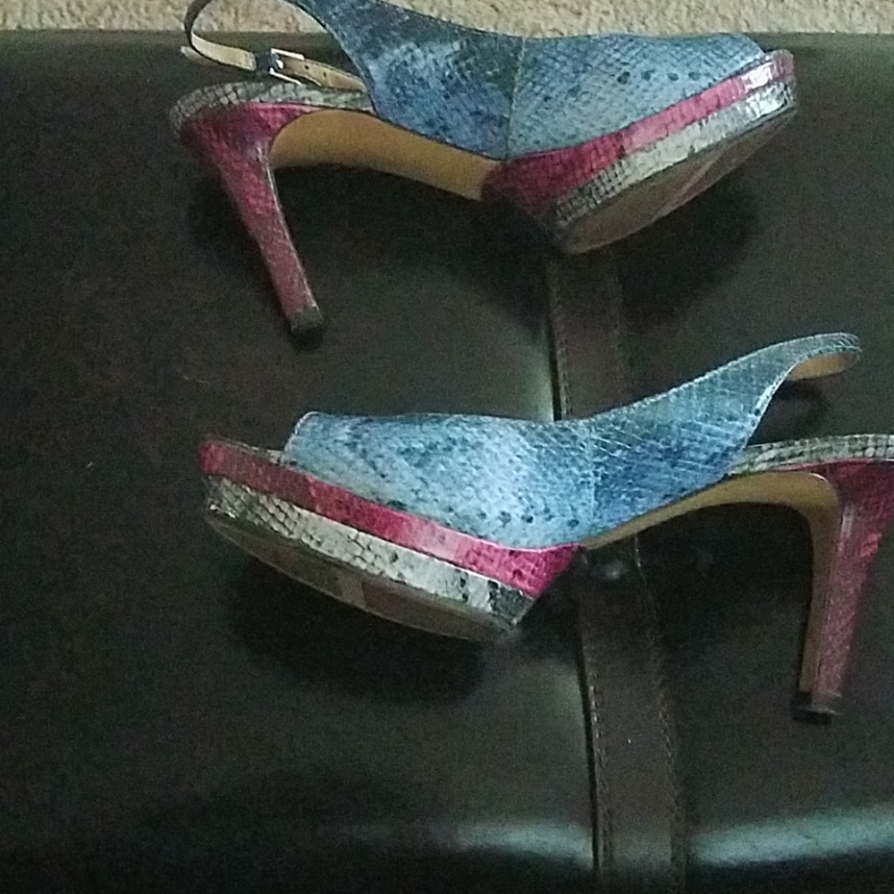 Heels - Picture 4 of 5